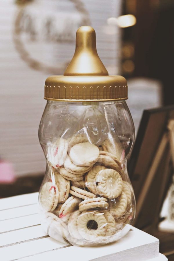 gold-and-white-gender-reveal-how-many-in-baby-bottle-game