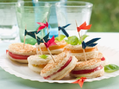 simple-baby-shower-food-ideas-sandwiches-with-mozzarella-and-tomato