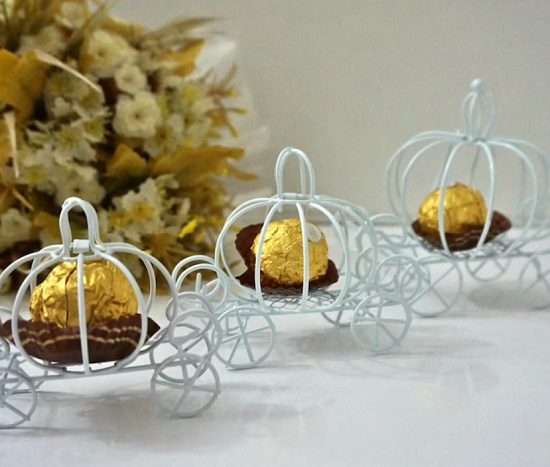 Cinderella pumpkin carriage wire favor