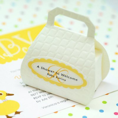 embossed-favor-bag-with-handle-400