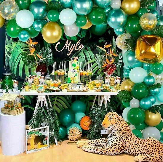 Jungle Safari Theme Party Green Balloons Garland
