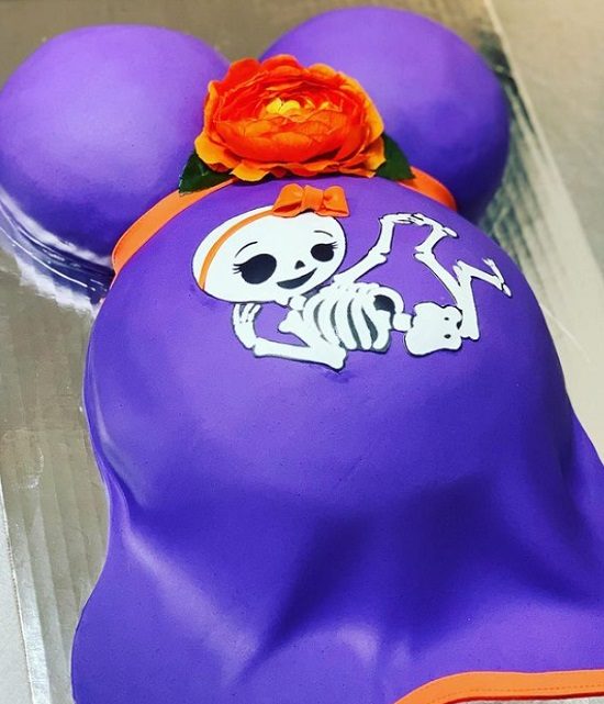 halloween baby shower cake mommys tummy