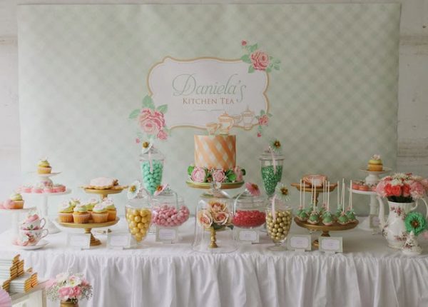 tea-party-baby-shower-tablescape
