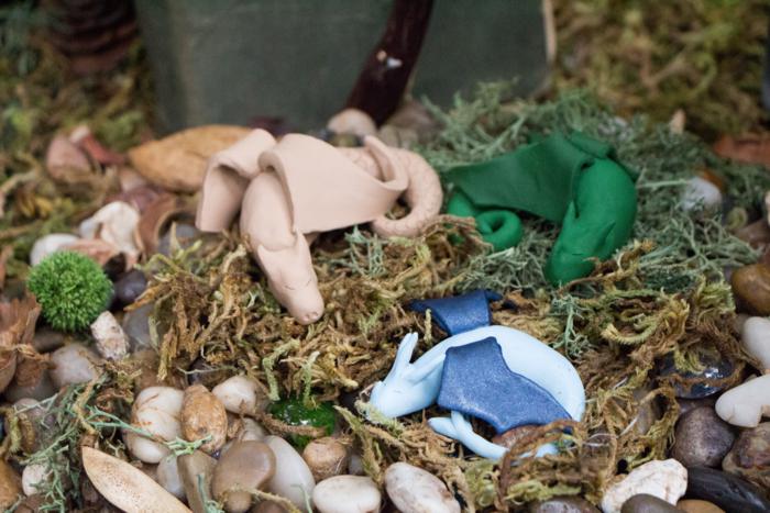 3 sleeping dragons clay