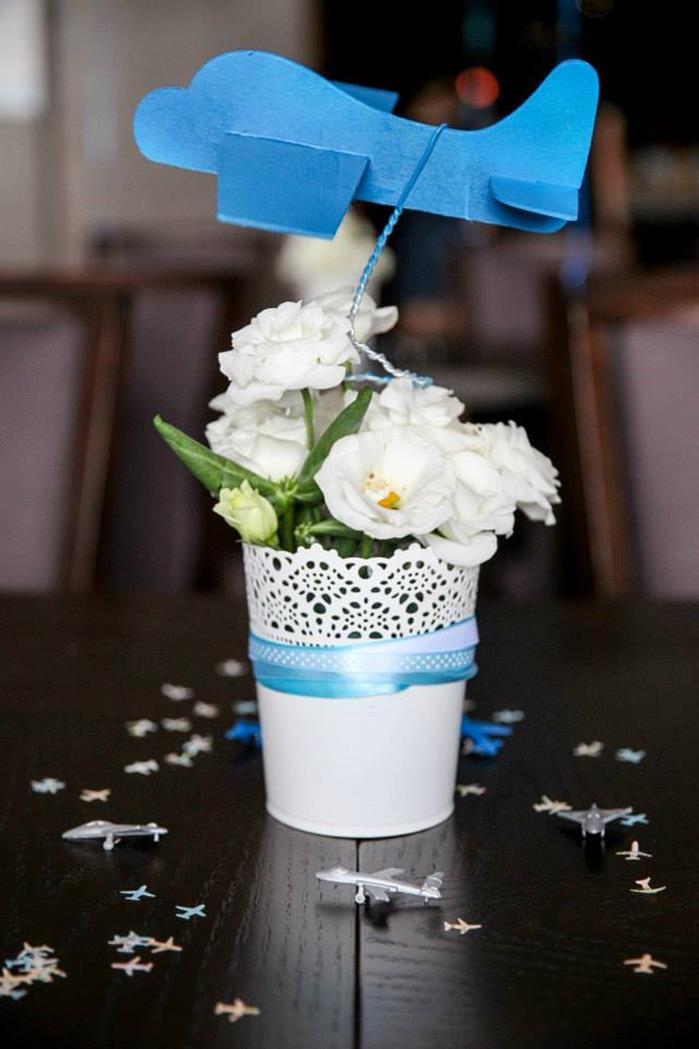 travel theme baby shower decorations