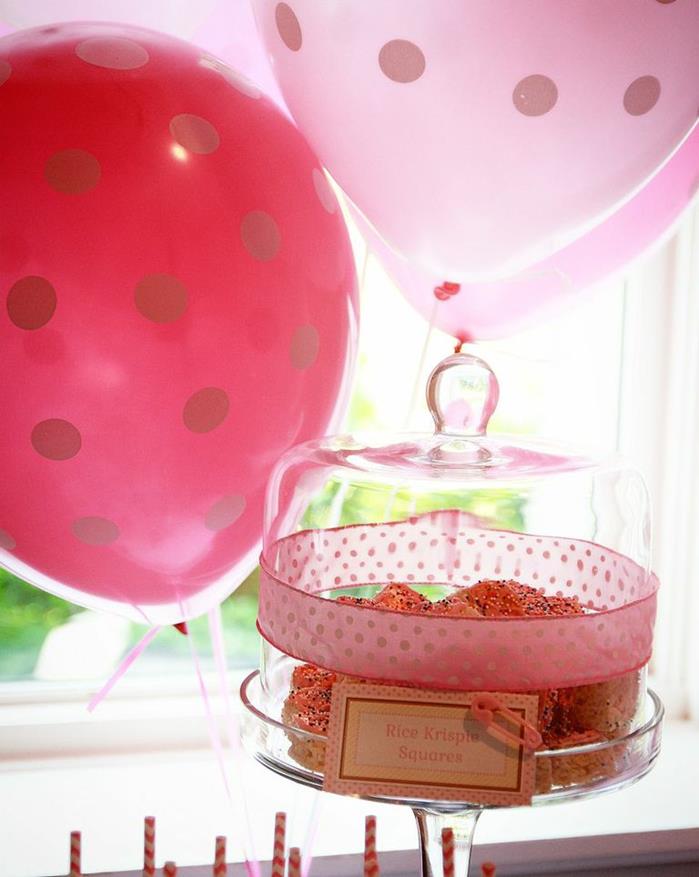 pink polka dot balloons