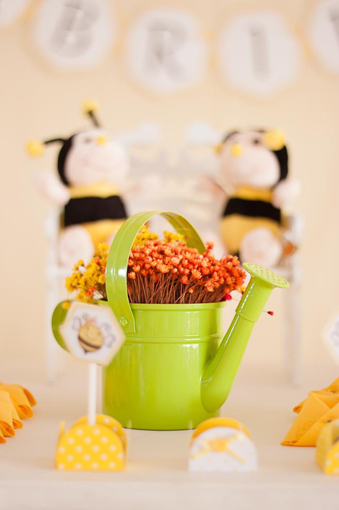 Honey Bee Baby Shower - Baby Shower Ideas 4U