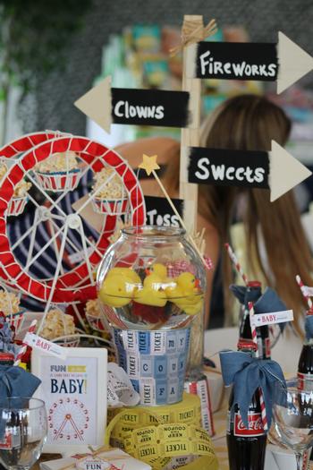 ferris wheel popcorn holder rustic, classic, modern country fair inspired baby shower party via babyshowerideas4u.com