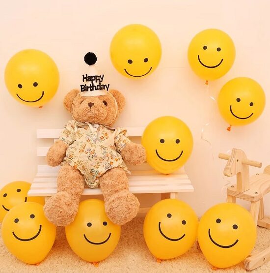 Smiley Balloon Garland