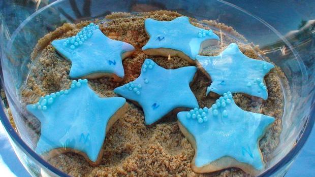 sea blue beach baby shower party ideas via babyshowerideas4u.com 1