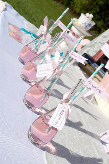 https://babyshowerideas4u.com/wp-content/uploads/2014/04/Shabby-Chic-Alice-in-Wonderland-pretty-glass-bottles.jpg