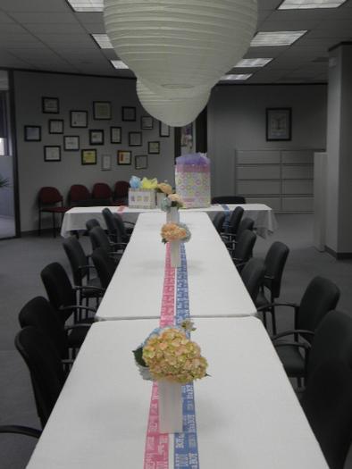 office baby shower table setting