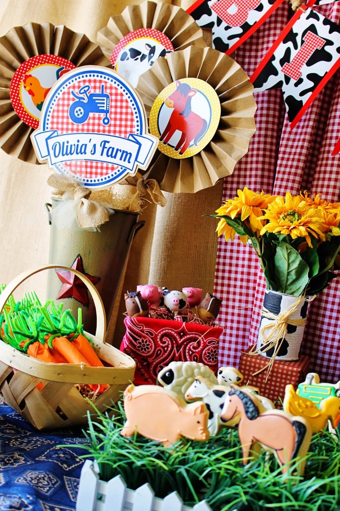 Cute Farm Party Farm Animal Baby Shower Ideas