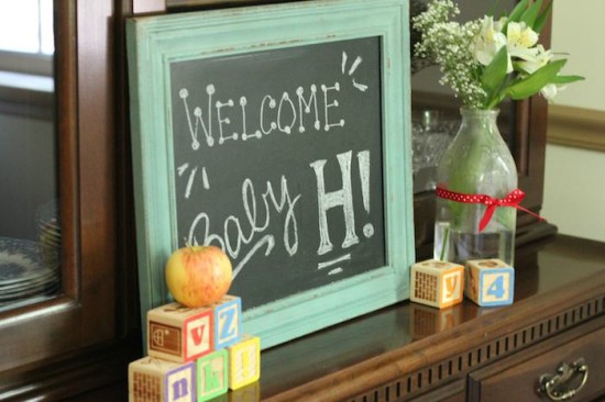 welcome baby sign