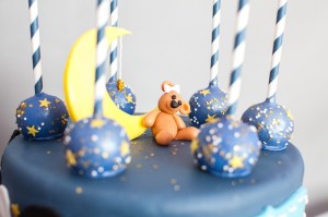 Twinkle Twinkle Little Star Gender Reveal Cake