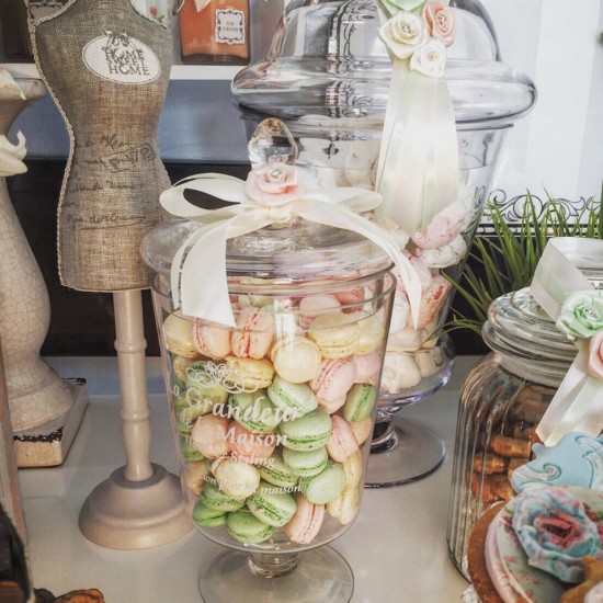 tutu baby shower, ballerina baby shower ideas macaroons