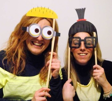 Minion-Baby-Girl-Shower-photo-booth-props-367x550