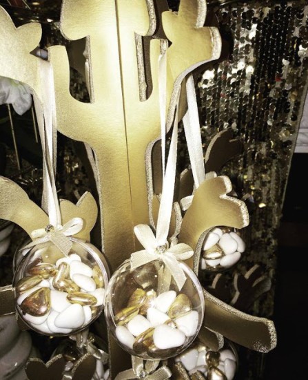 baby shower decorations in gold