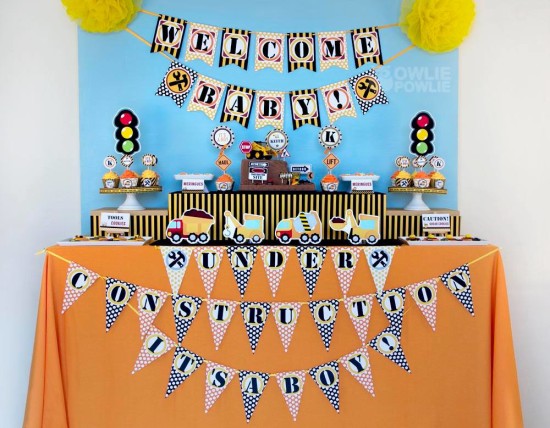 baby-under-construction-baby-shower main table