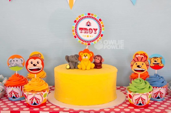circus-carnival-baby-shower cake