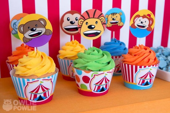 circus-carnival-baby-shower cupcakes