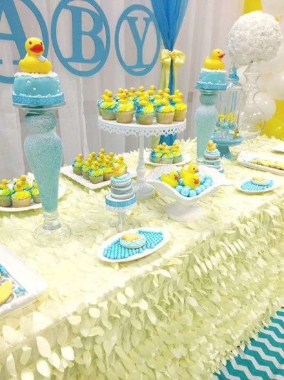 rubber-ducky-baby-shower table clothes amazing