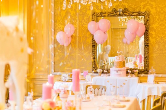 Golden-Carrousel-Babyshower-Dessert-Table