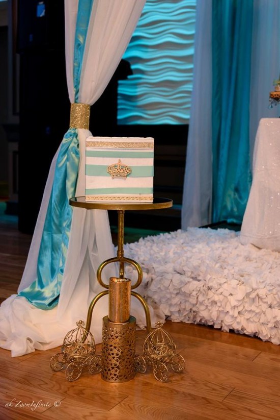 Golden-Glamorous-Prince-Baby-Shower-Decor-Golden