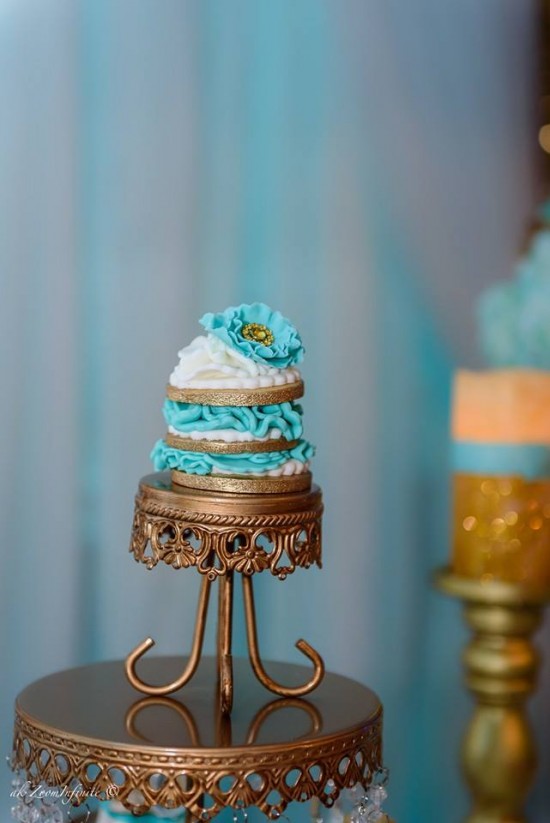 Golden-Glamorous-Prince-Baby-Shower-Floral-Decor