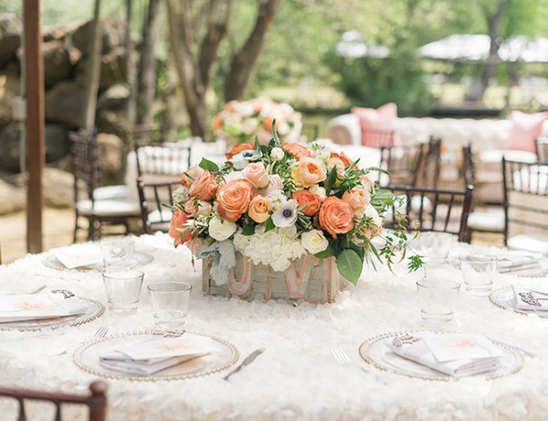 Floral-Chic-Outdoor-Baby-Shower-Guest-Tables