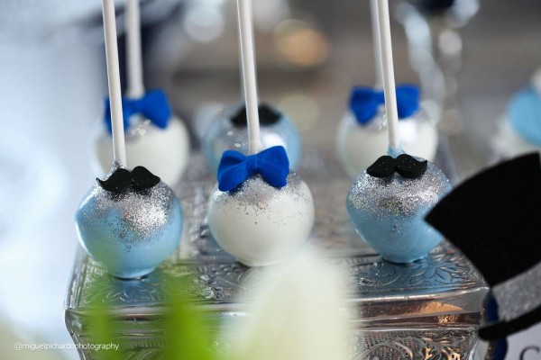 Sophisticated-Mustaches-And-Bows-Baby-Shower-Cakepops