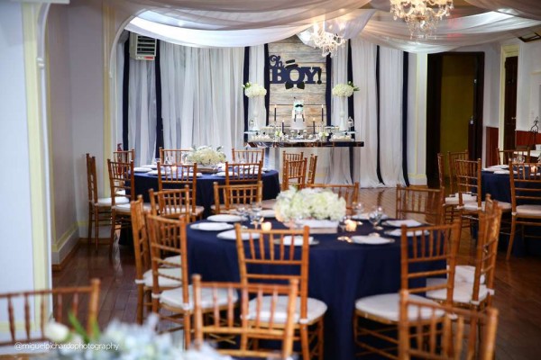 Sophisticated-Mustaches-And-Bows-Baby-Shower-Guest-Tables