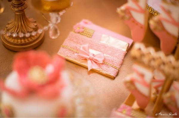 Sweet-Pink-And-Blush-Baby-Shower-Chocolate-Bars