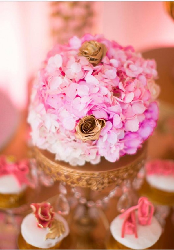 Sweet-Pink-And-Blush-Baby-Shower-Flowers