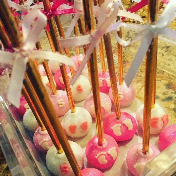 Elegant-Pink-Flower-Baby-Shower-Cake-Pops