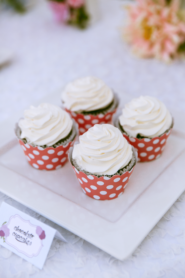 Floral-Tea-Party-Shower-Cupcakes