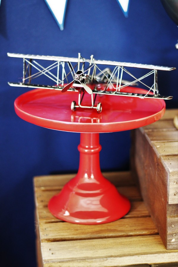 Classic-Airplane-Baby-Shower-Model-Decoration