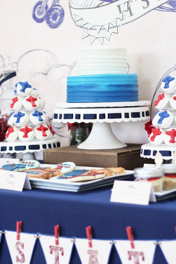 Classic-Airplane-Baby-Shower-Treats