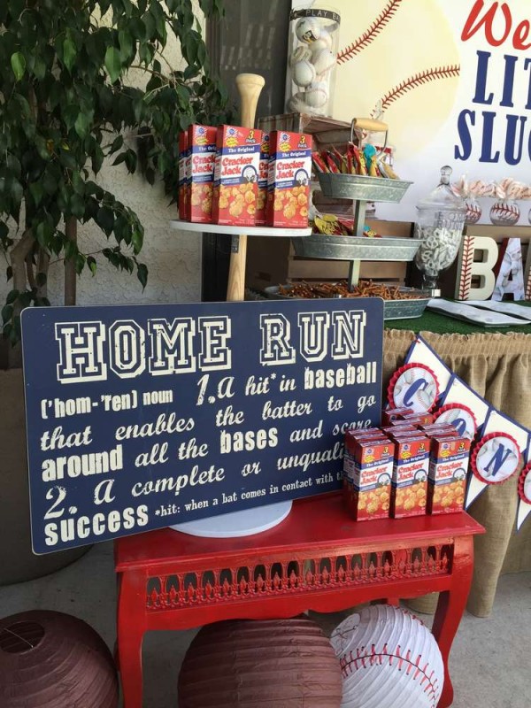 Classic-Baseball-Baby-Shower-Homerun-Sign