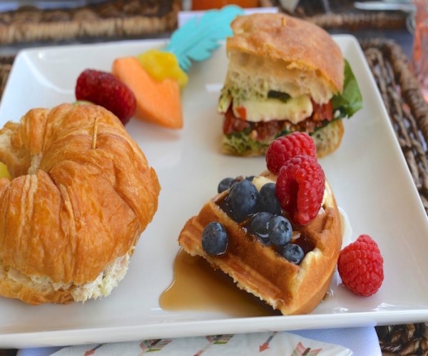 Modern-Boho-Baby-Shower-Croissants-Sandwiches