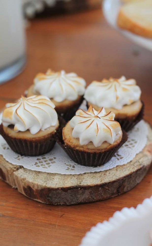 Bright-Bee-Loved-Baby-Shower-Muffins