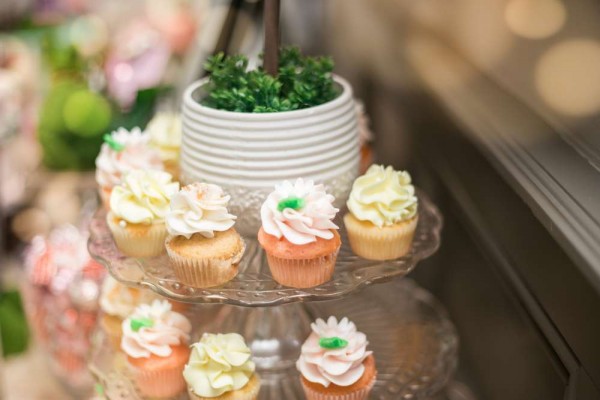 Charming-Garden-Baby-Shower-Mini-Cupcakes