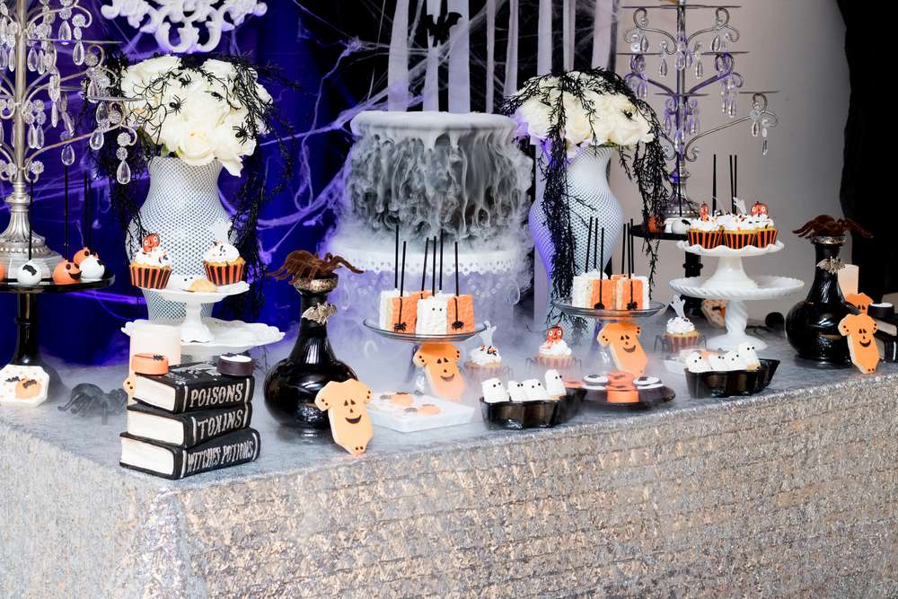 Spooktacular Baby Shower Party – Baby Shower Ideas 4U