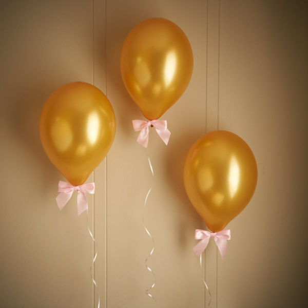 princess-baby-shower-balloons-gold-pink-bows