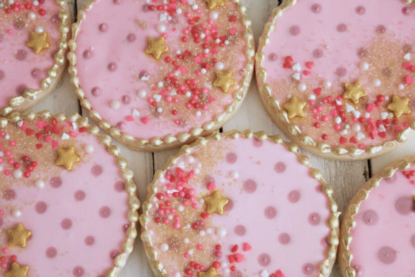 princess-baby-shower-cookies-sparkly-pink-gold