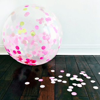 pink-and-gold-decorations