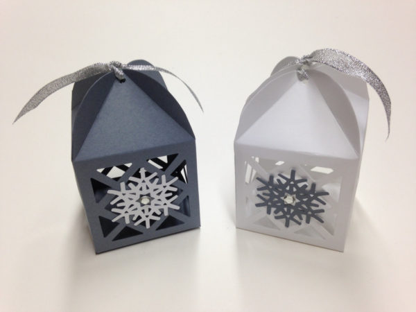 snowflake-winter-white-baby-shower-favor-boxes