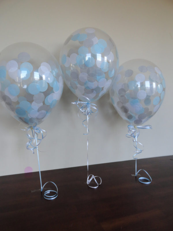 winter-confetti-balloons-gray-white-light-blue