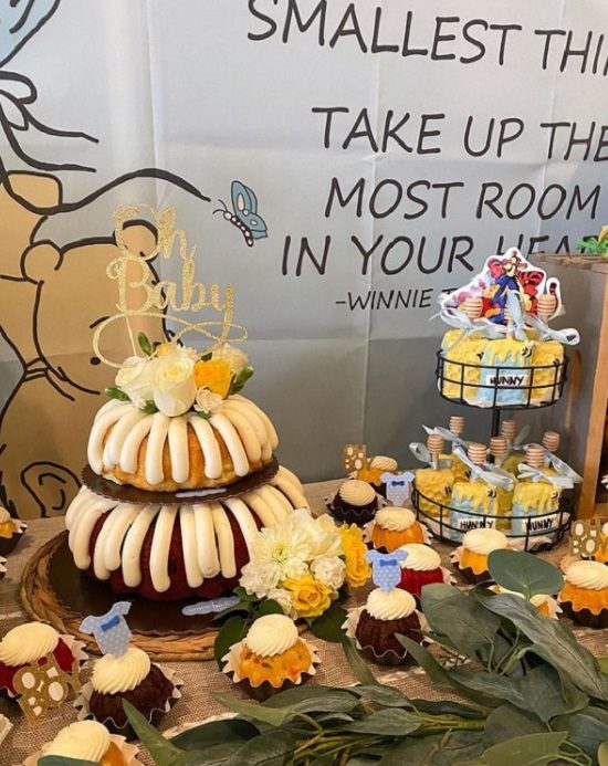 beautiful Winnie the Pooh shower for the mama to be
