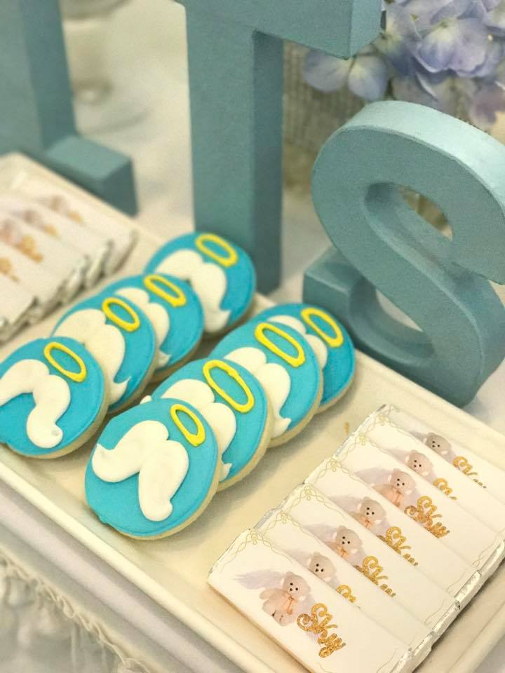 sky-blue-baby-shower-cookies